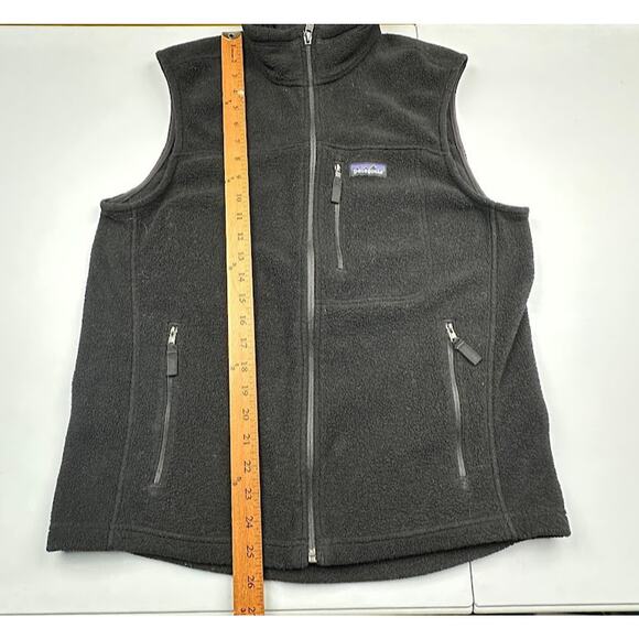 Patagonia Synchilla Vest Mens Medium Black Outdoor Hiking Comfort Classic Nature - Picture 12 of 13